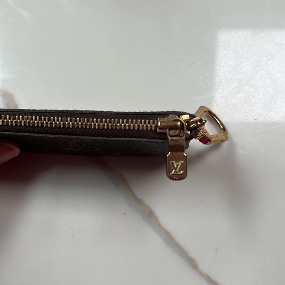 Louis Vuitton Authentic Vintage Key and Card Holder - Picture 4 of 7